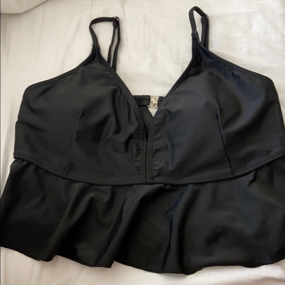 Swim top - Picture 2 of 3